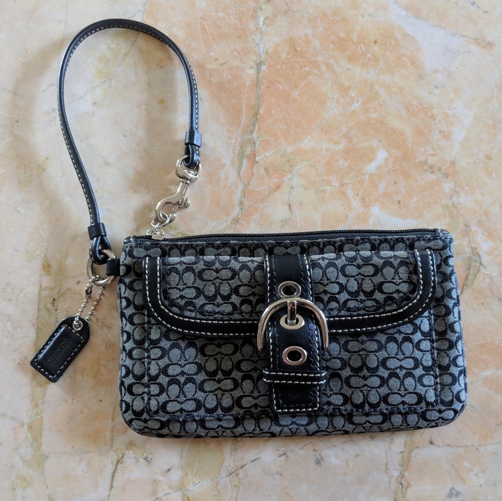 Coach Wallet Wristlet Pouch W/ Buckle
